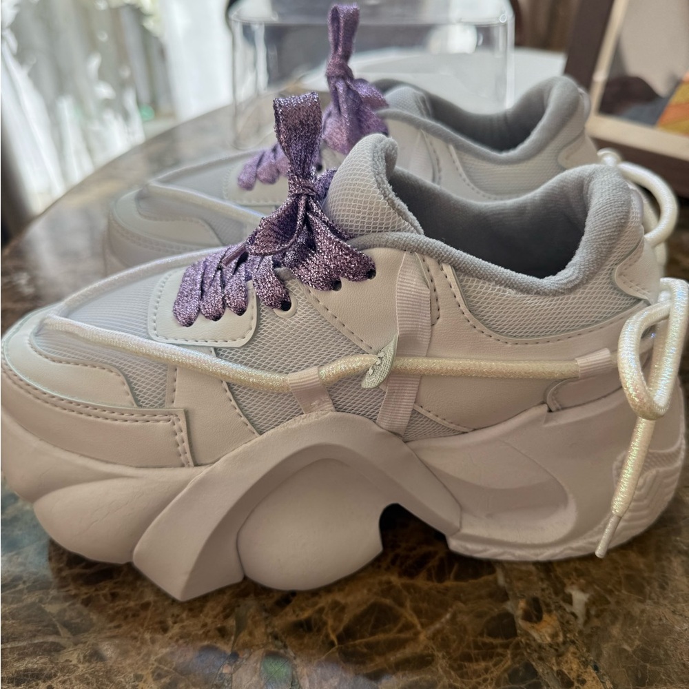 Cherry - Urban Colombian Sneakers , Bright Flashes - Style and Comfort. - Picture 7 of 11